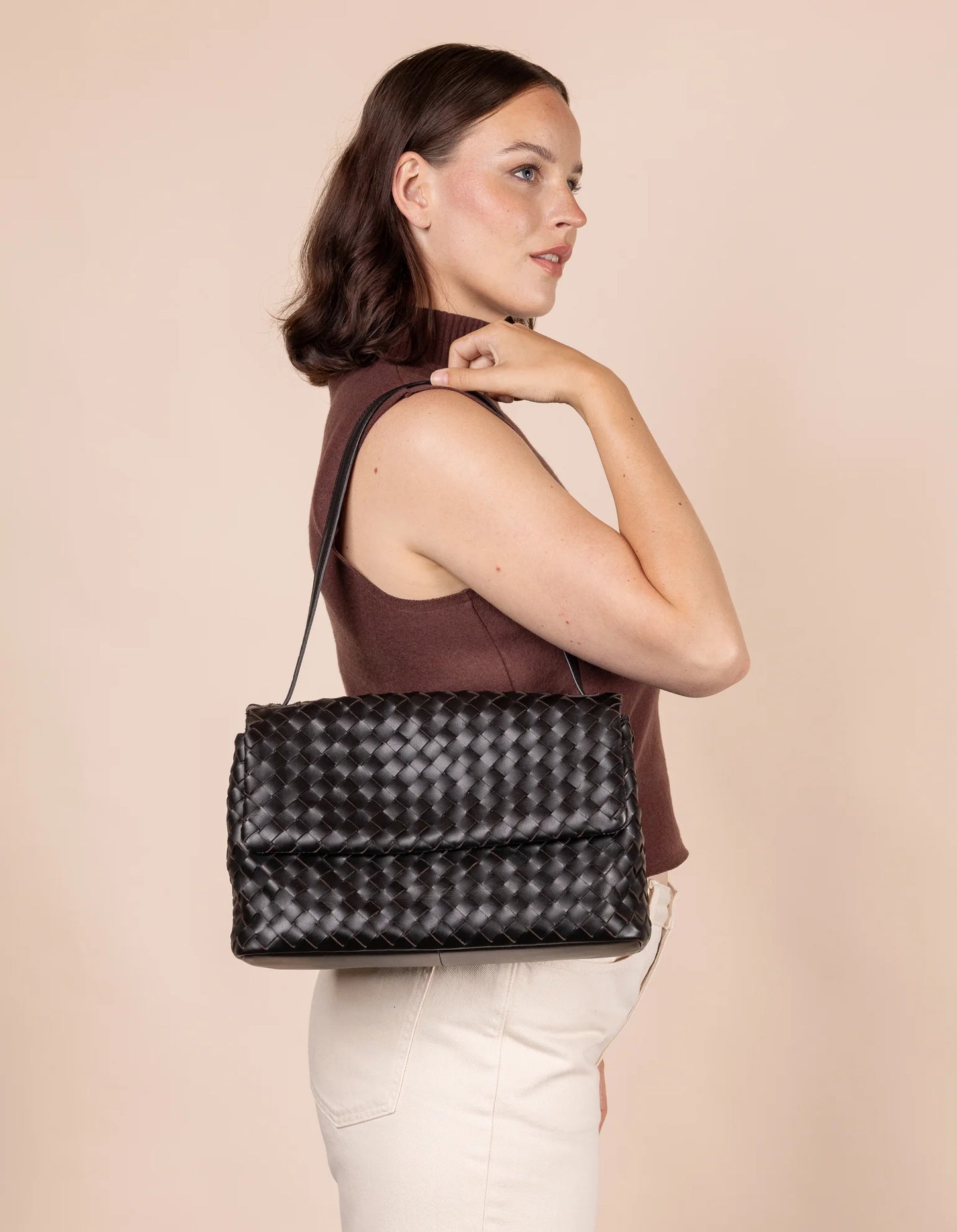Kenzie Shoulder Bag in Woven Classic Leather