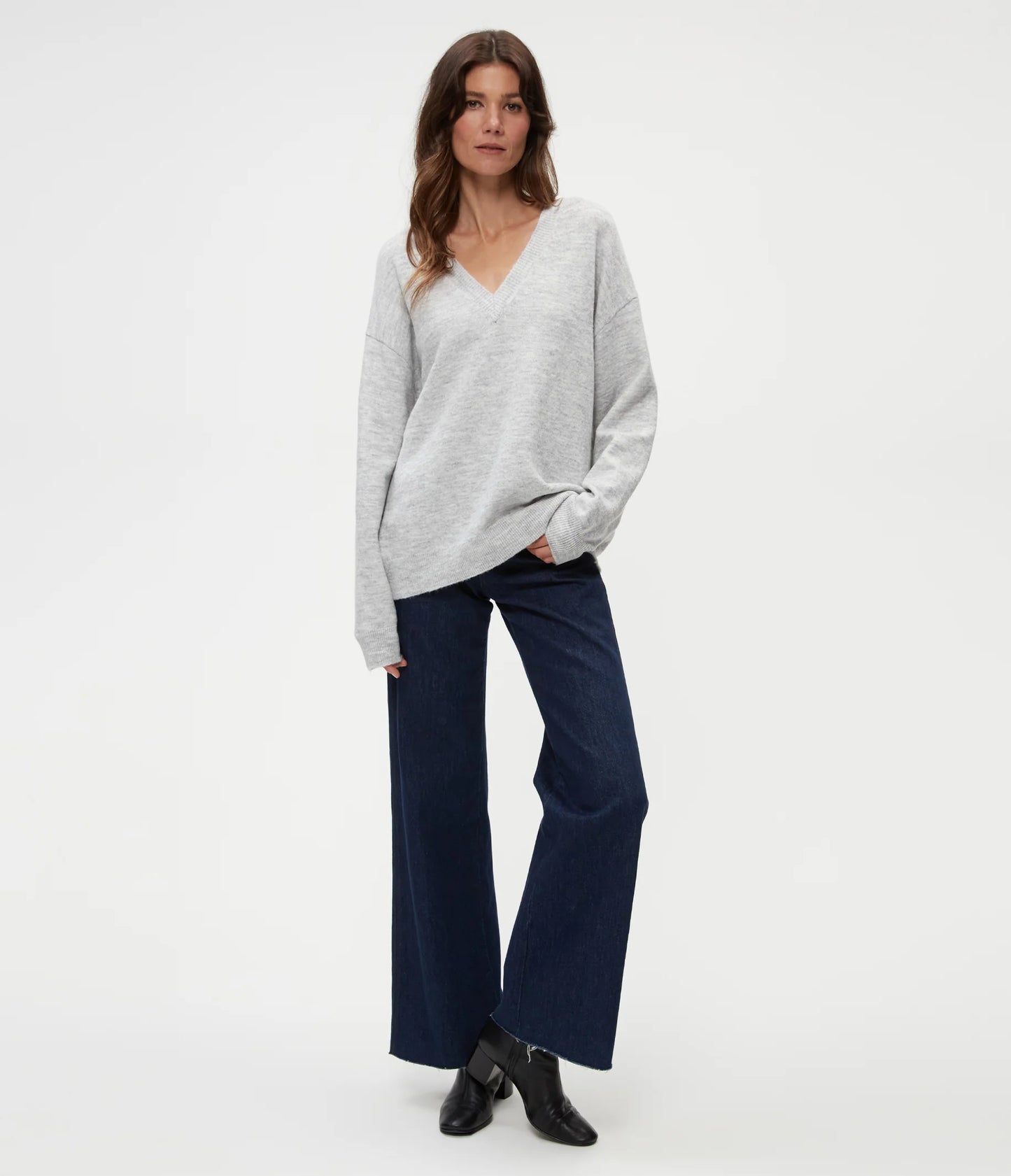 Hendrix V Neck Sweater