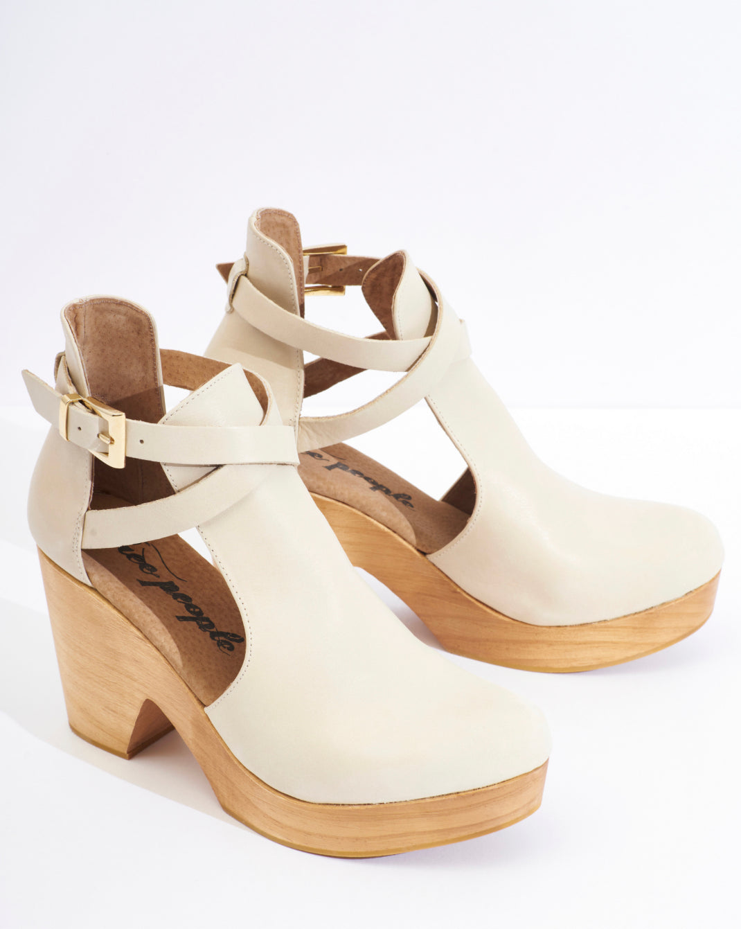 Cedar Clog – Wilder Grace