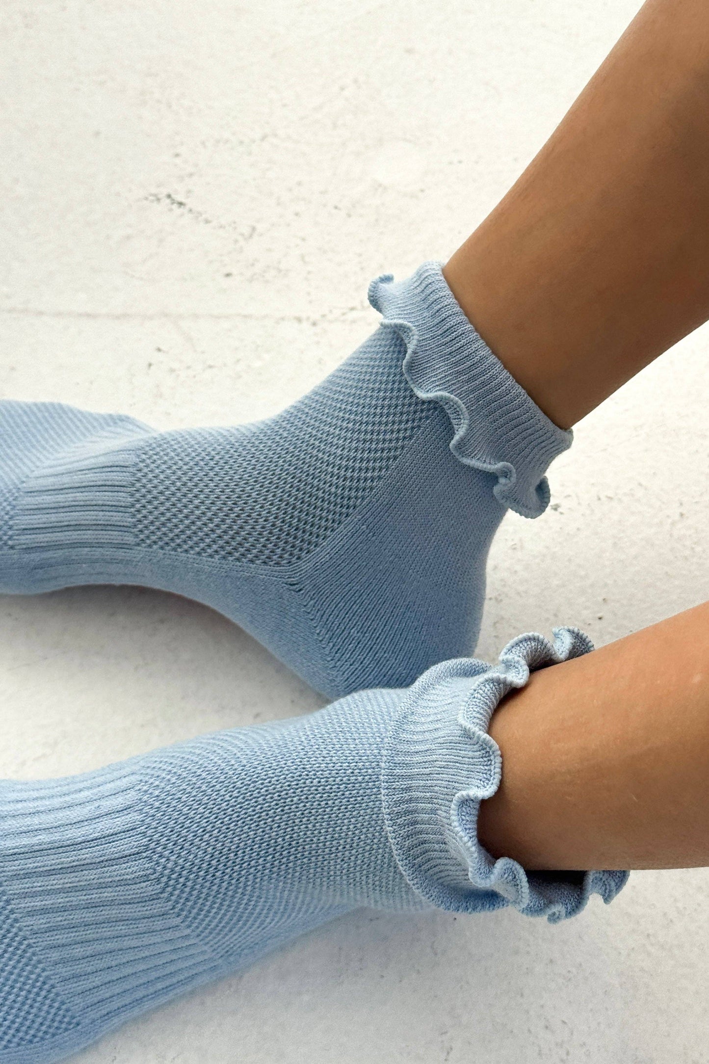 Ruffled Hugger Crew Socks  (Wholesale): PERIWINKLE / RED