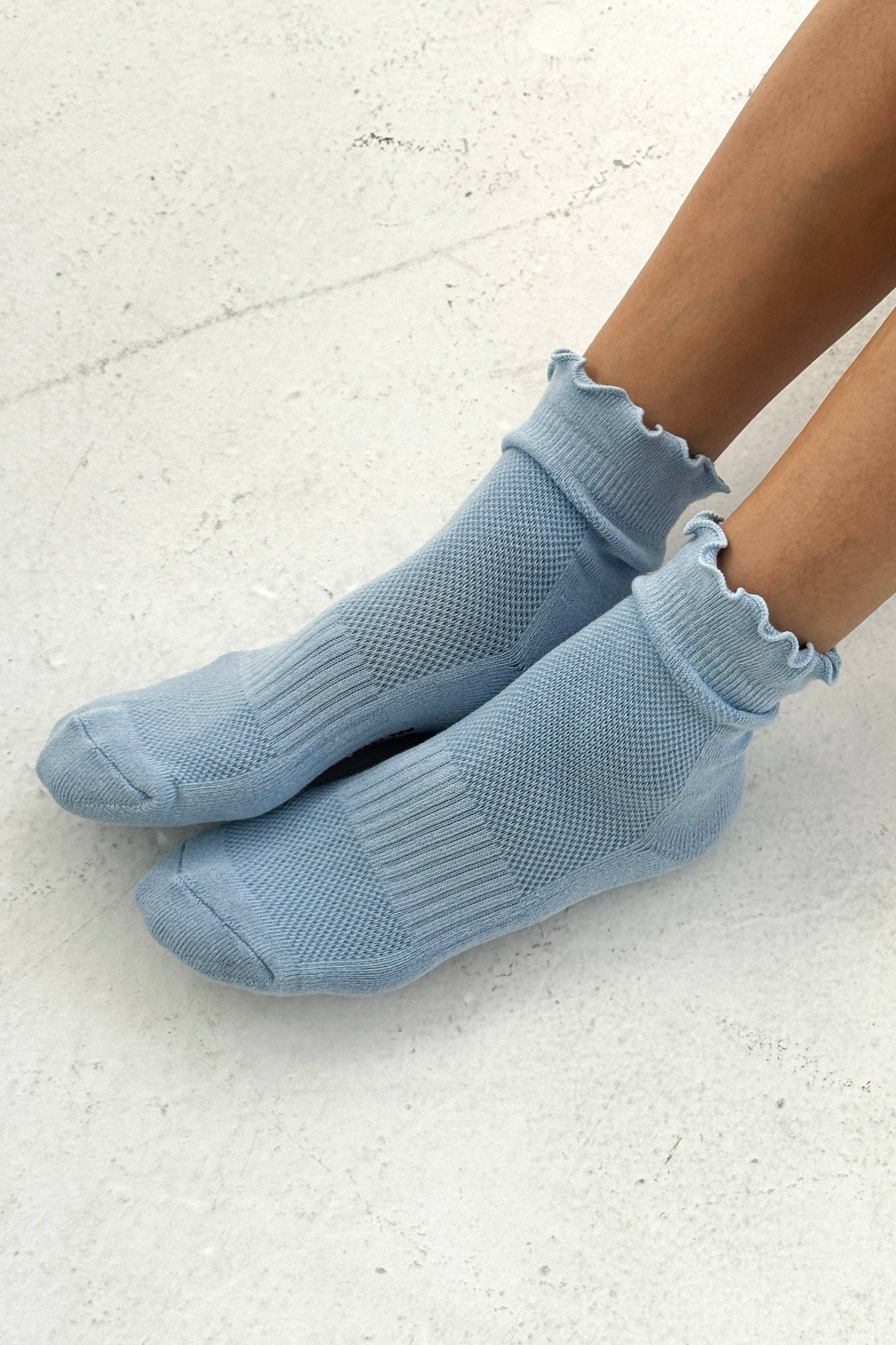 Ruffled Hugger Crew Socks  (Wholesale): PERIWINKLE / RED