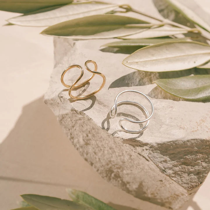 Double Dutch Ring